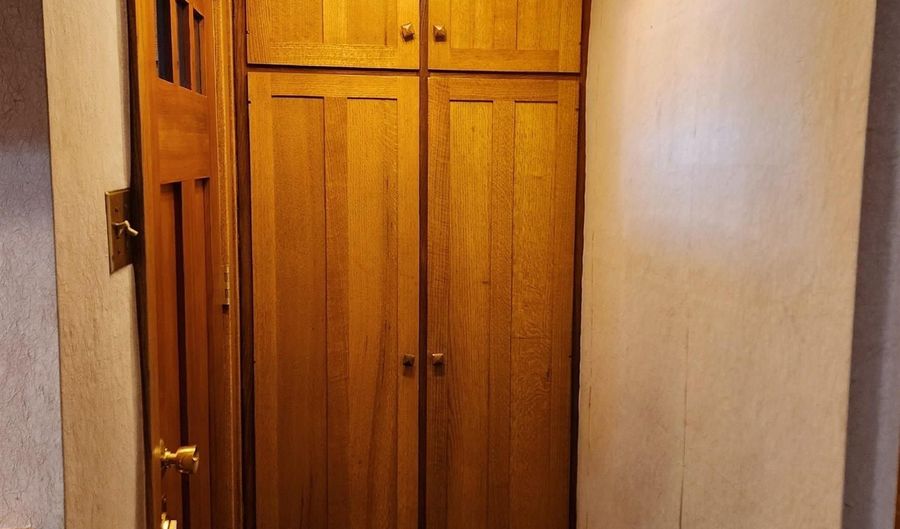 1200 Chestnut St, Atlantic, IA 50022 - 4 Beds, 3 Bath