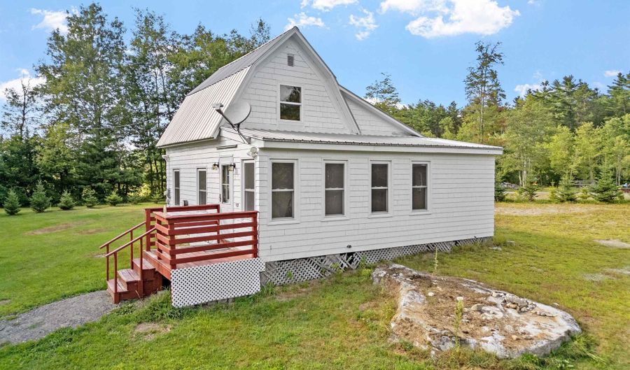 2877 Mt Moosilauke Hwy, Haverhill, NH 03780 - 2 Beds, 1 Bath
