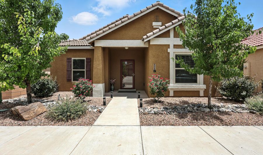 808 PALO DURO Dr, Bernalillo, NM 87004 - 3 Beds, 2 Bath