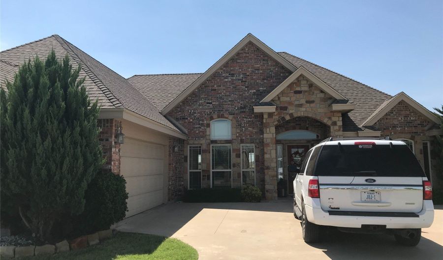 101 Iron Eagle Rd, Abilene, TX 79602 - 4 Beds, 3 Bath
