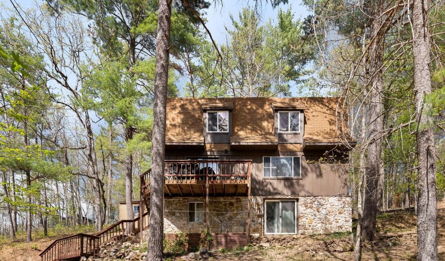513 FAIRWAY Dr, Basye, VA 22810 - 4 Beds, 2 Bath