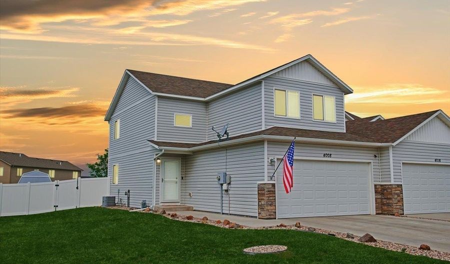 4008 MEDICINE MAN, Cheyenne, WY 82001 - 4 Beds, 4 Bath