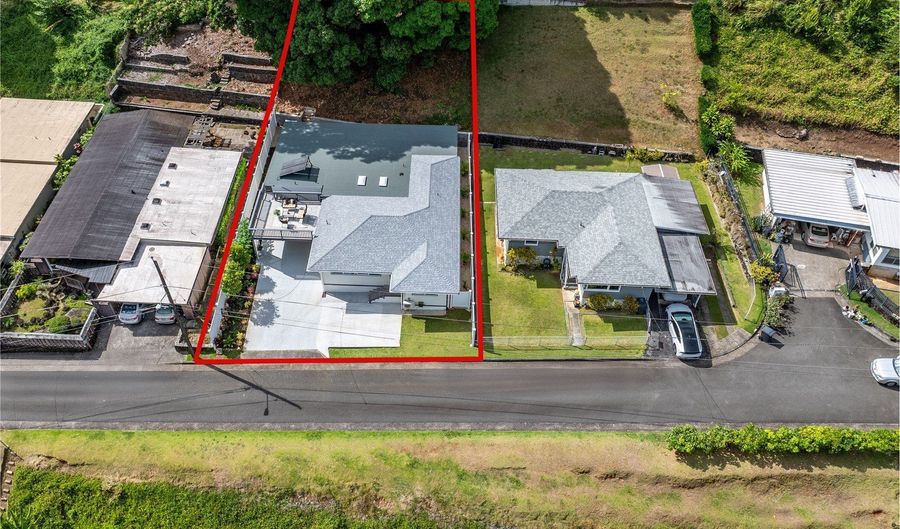 3058 Uaawa Pl, Honolulu, HI 96819 - 7 Beds, 4 Bath
