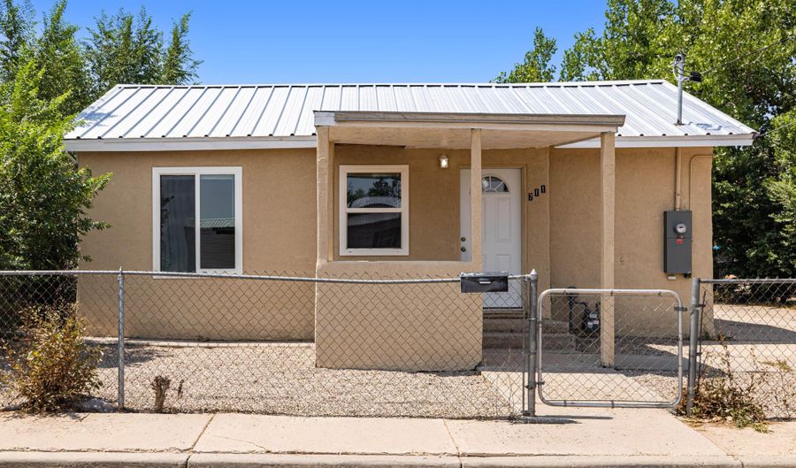 711 Anthony Dr, Belen, NM 87002 - 3 Beds, 2 Bath