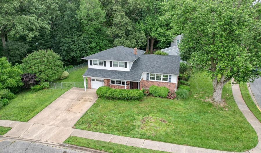 1103 OAK Dr, Dover, DE 19904 - 4 Beds, 2 Bath