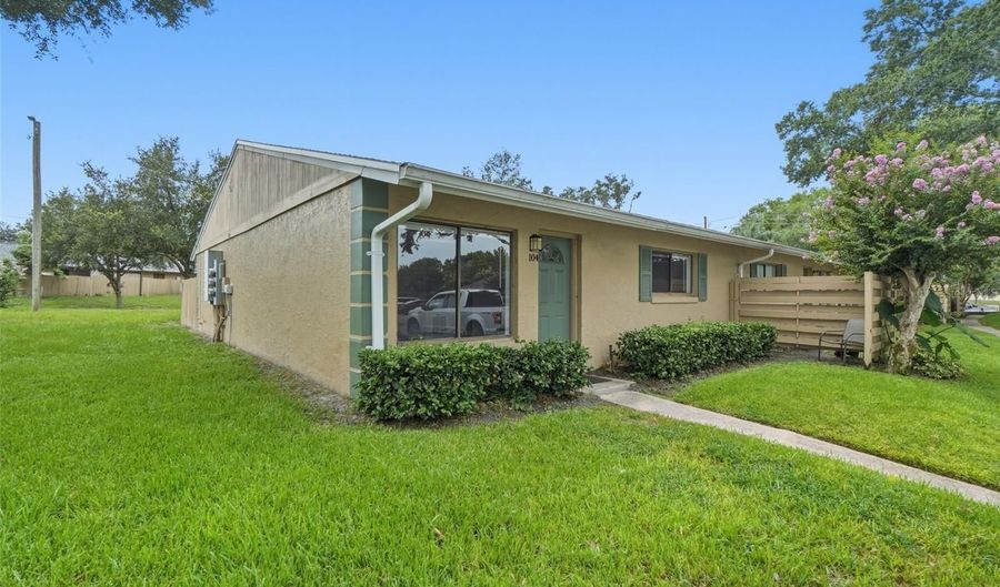 220 CHEROKEE Ct 104, Altamonte Springs, FL 32701 - 3 Beds, 2 Bath
