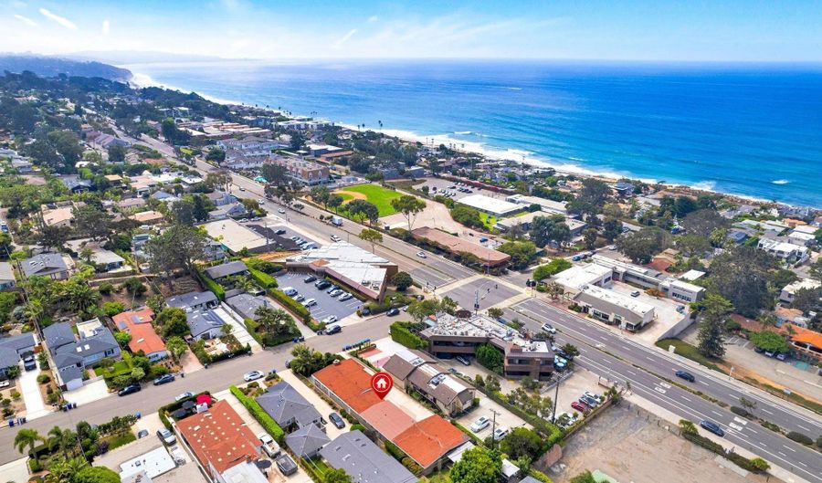 328-30 9th St, Del Mar, CA 92014 - 6 Beds, 3 Bath