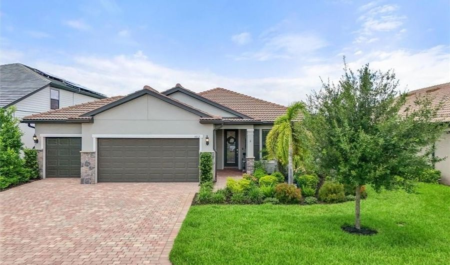 4012 E Hampton, Alva, FL 33920 - 3 Beds, 2 Bath