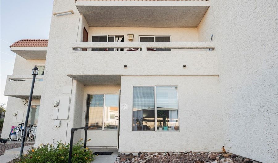 687 Marina Dr 39, Boulder City, NV 89005 - 2 Beds, 3 Bath