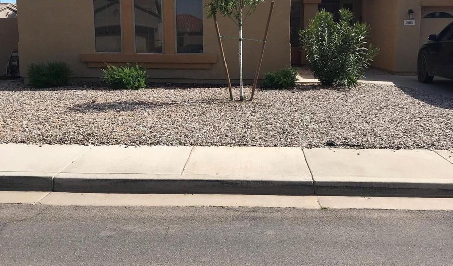 2619 E Hazeltine Way, Chandler, AZ 85249 - 4 Beds, 2 Bath