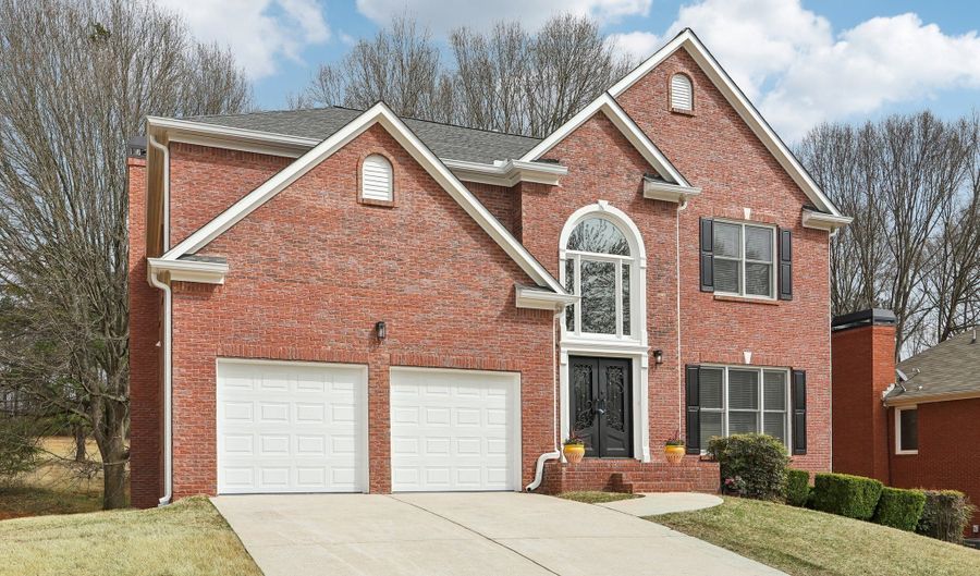 5960 Magnolia, Stone Mountain, GA 30087 - 4 Beds, 5 Bath