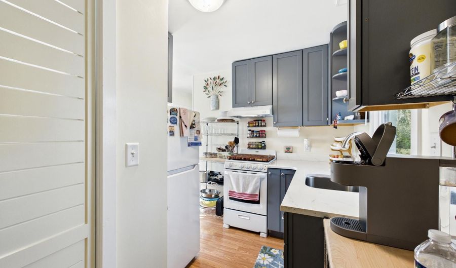 301 SECOND St, Bridgeville, DE 19933 - 2 Beds, 1 Bath