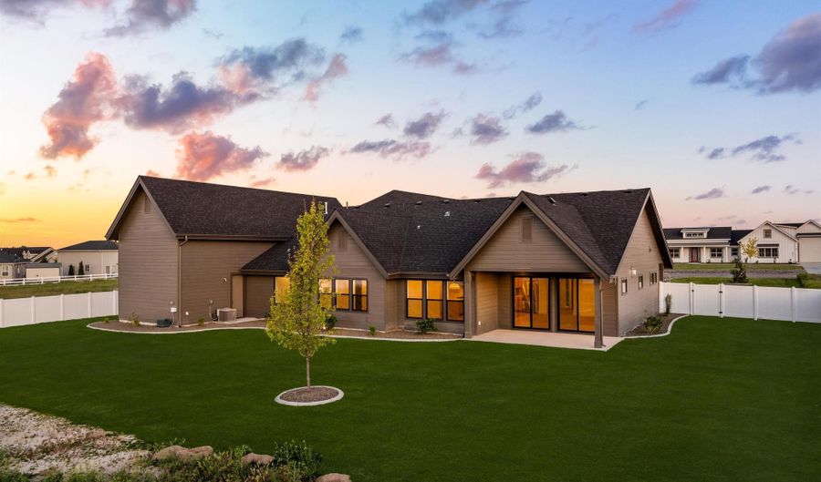 15300 Rhodes Ct, Caldwell, ID 83607 - 4 Beds, 3 Bath