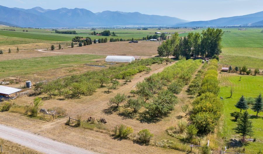69871 Martz Dr, Arlee, MT 59821 - 3 Beds, 3 Bath