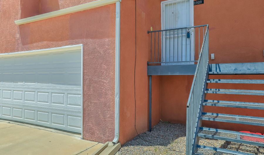 1909 Girard Blvd NE, Albuquerque, NM 87106 - 3 Beds, 2 Bath