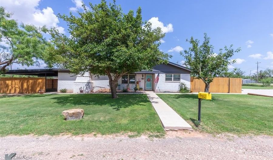 601 Ave L, Anson, TX 79501 - 4 Beds, 3 Bath