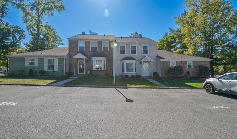 255 Garth Ct, Old Bridge, NJ 08857 - 2 Beds, null Bath