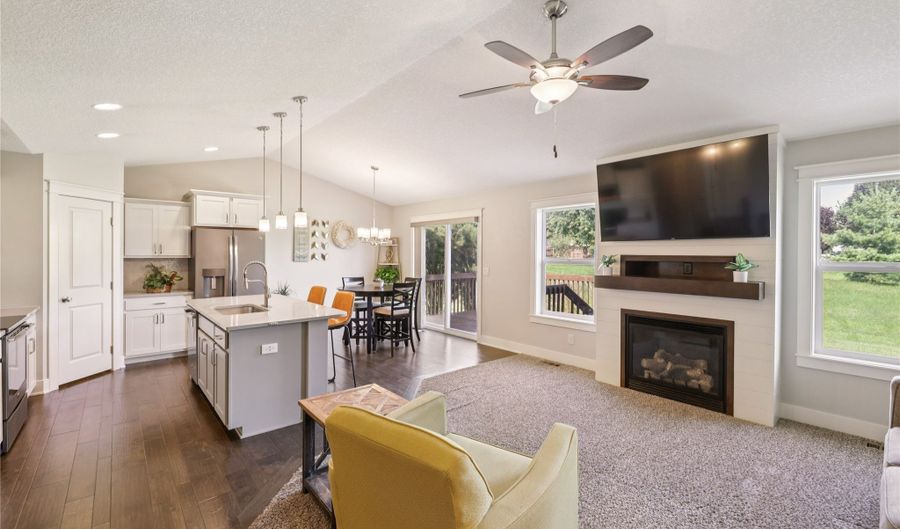 2905 SW Country Ln, Ankeny, IA 50023 - 3 Beds, 3 Bath