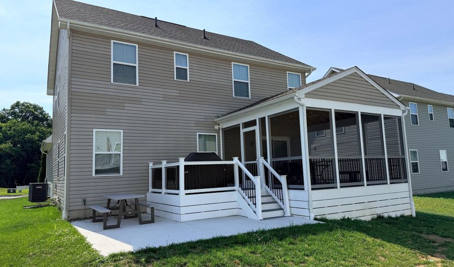 647 FALCON Ln, Aberdeen, MD 21001 - 3 Beds, 3 Bath