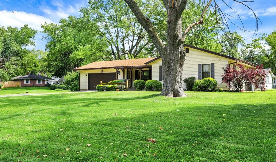 101 Heiny Rd, Indianapolis, IN 46217 - 3 Beds, 1 Bath
