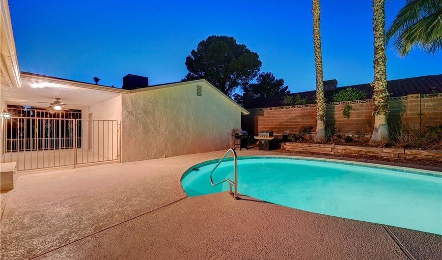 798 Fairway Dr, Boulder City, NV 89005 - 3 Beds, 2 Bath