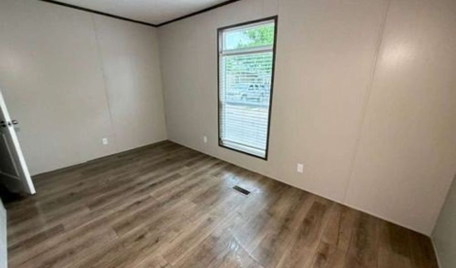 1413 ROSHARON Rd 27, Alvin, TX 77511 - 3 Beds, 2 Bath