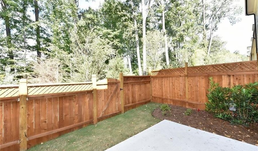 5240 Cresslyn Rdg, Alpharetta, GA 30005 - 4 Beds, 4 Bath