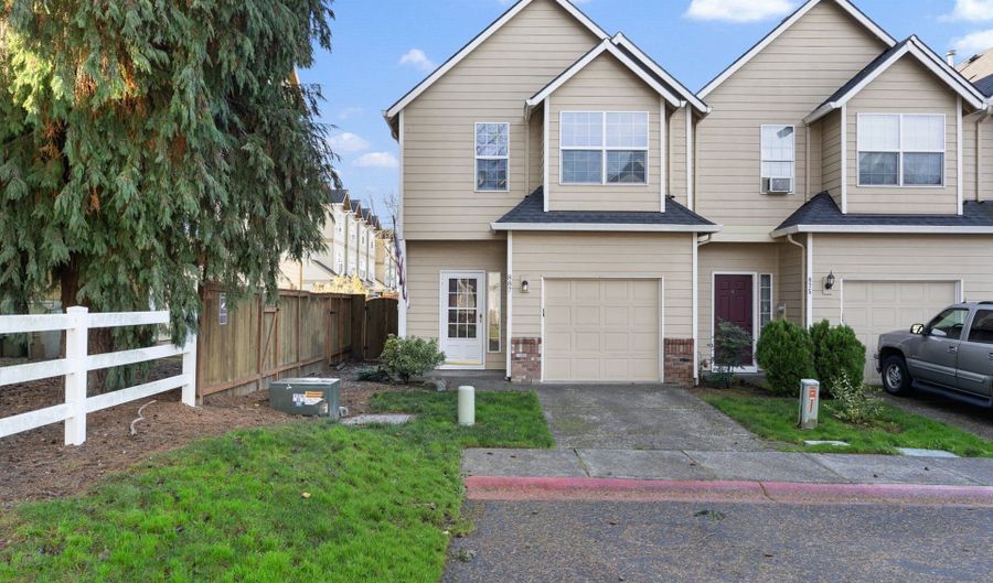 887 SW 198TH Pl, Beaverton, OR 97003 - 3 Beds, 2 Bath