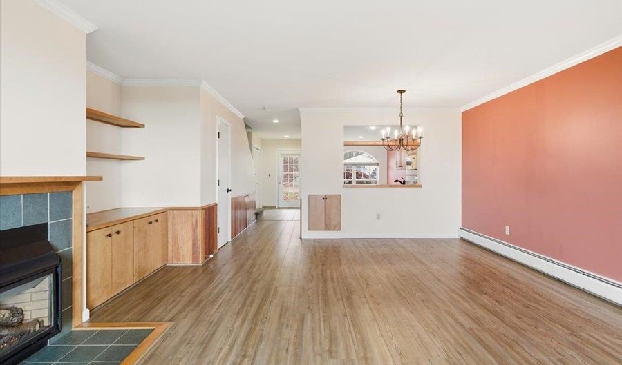 53 Northshore Dr, Burlington, VT 05408 - 2 Beds, 3 Bath