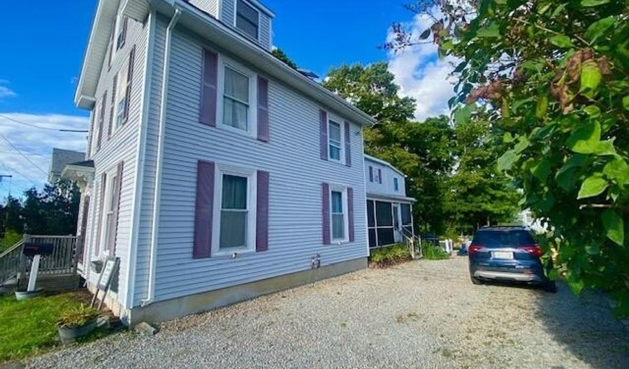 97 Fern St, Bangor, ME 04401 - 5 Beds, 4 Bath