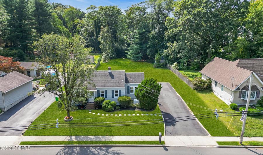 106 Van Brackle Rd, Aberdeen, NJ 07747 - 3 Beds, 1 Bath