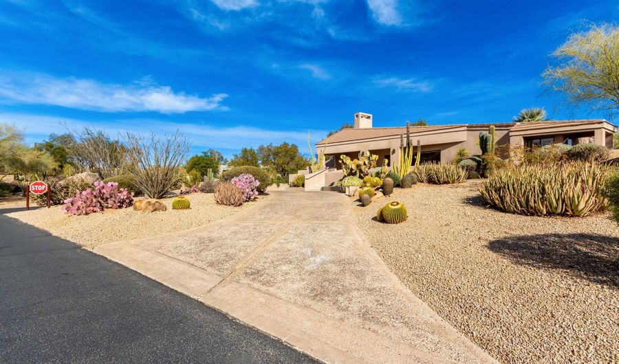 1314 E COYOTE PASS, Carefree, AZ 85377 - 3 Beds, 4 Bath