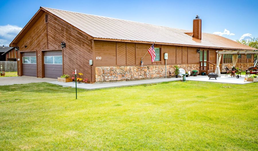 630 S LINCOLN St, Afton, WY 83110 - 3 Beds, 3 Bath