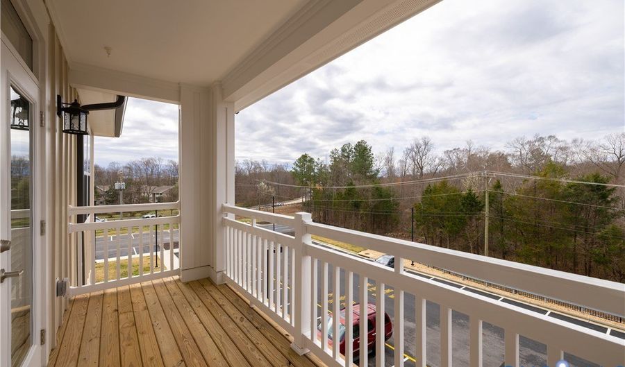 10530 Stony Bluff Dr 305, Ashland, VA 23005 - 3 Beds, 2 Bath