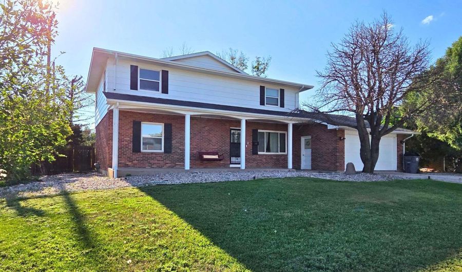 4702 WINDMILL Rd, Cheyenne, WY 82009 - 5 Beds, 2 Bath
