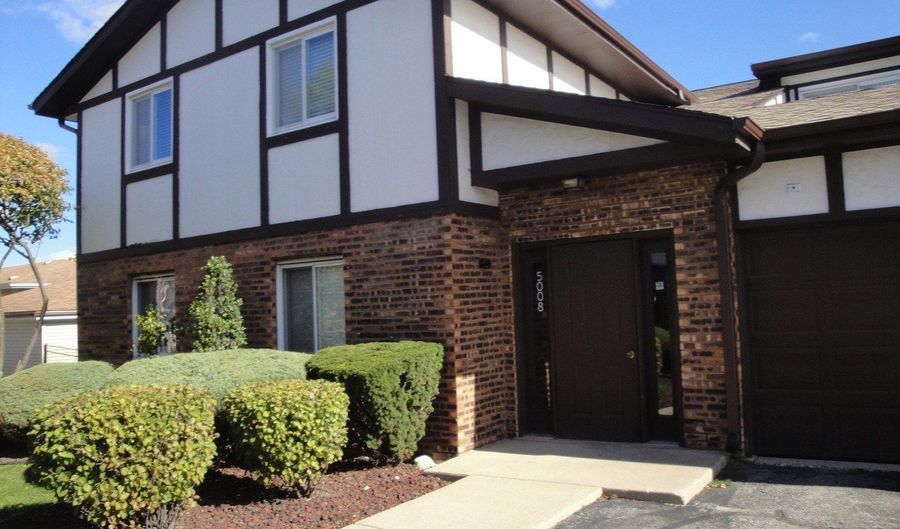 5008 W 122nd St 1A, Alsip, IL 60803 - 2 Beds, 2 Bath