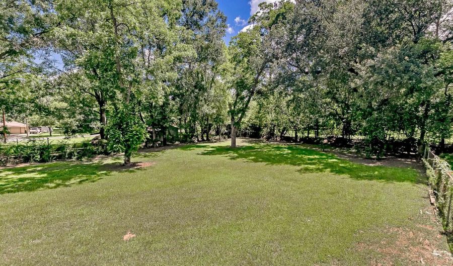 11940 Newsom Dr, Baton Rouge, LA 70811 - 4 Beds, 2 Bath