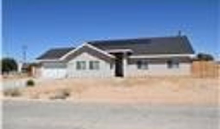 20808 107th St, California City, CA 93505 - 4 Beds, 3 Bath