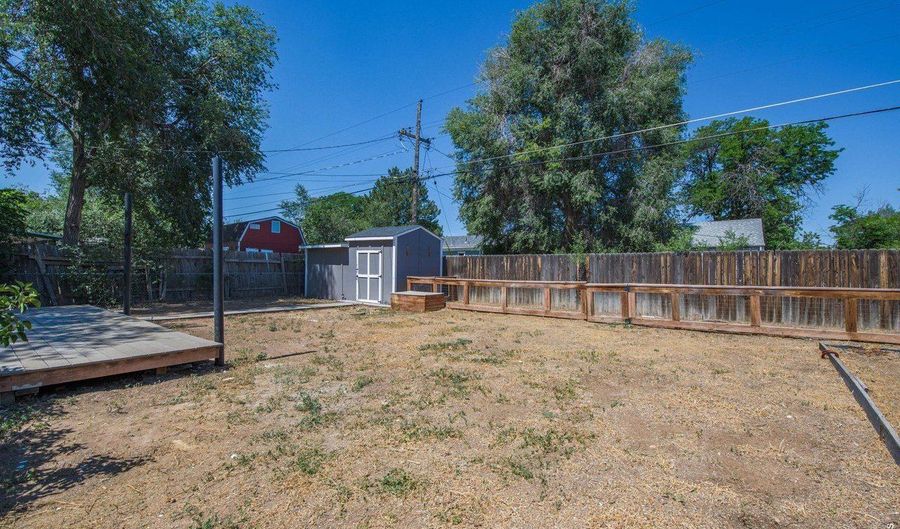 835 Lansing St, Aurora, CO 80010 - 2 Beds, 1 Bath
