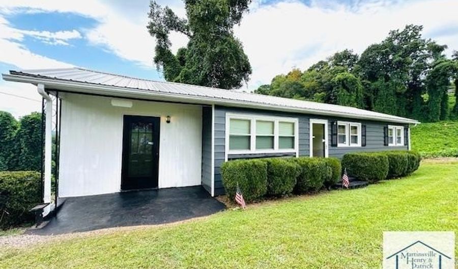 1093 Sunset Dr, Bassett, VA 24055 - 3 Beds, 1 Bath