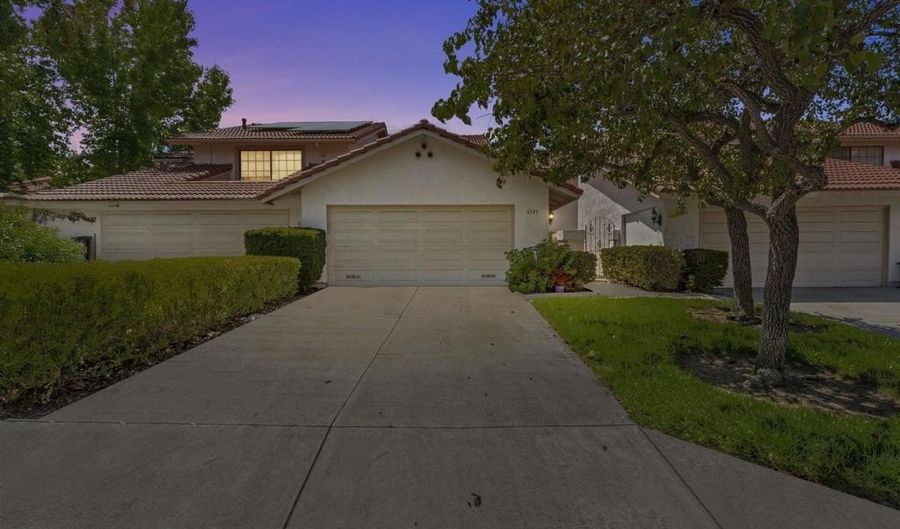 6543 Paseo Adelante, Carlsbad, CA 92009 - 3 Beds, 3 Bath