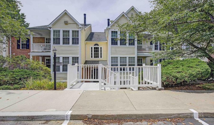 642 SOUTHERN HILLS Dr B-2K, Arnold, MD 21012 - 2 Beds, 2 Bath