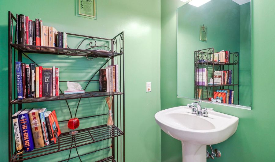 343 CEDAR St NW 316, Washington, DC 20012 - 2 Beds, 3 Bath