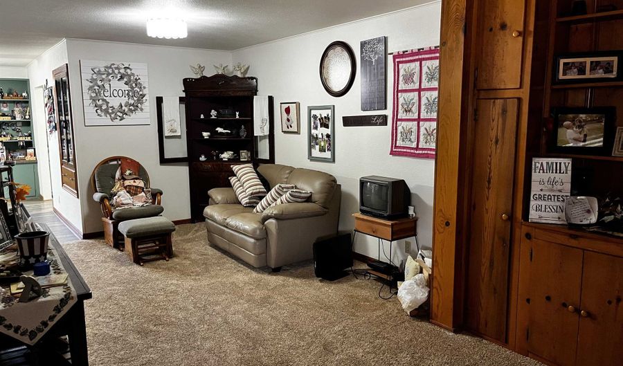 311 Avenue J, Beaver, OK 73932 - 4 Beds, 3 Bath