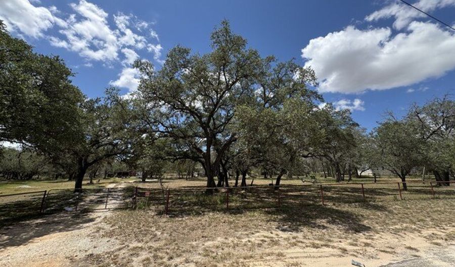 149 Moss, Adkins, TX 78101 - 2 Beds, 1 Bath