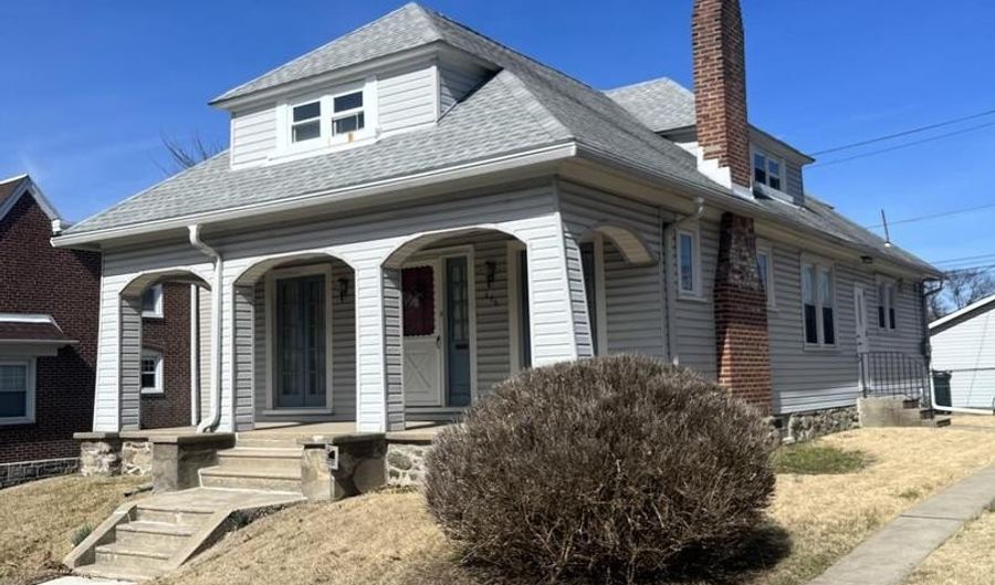 444 FLAMINGO St, Philadelphia, PA 19128 - 4 Beds, 2 Bath