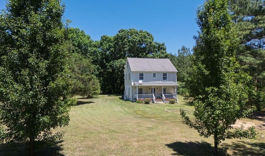971 Liberty Rd, Alberta, VA 23821 - 3 Beds, 3 Bath