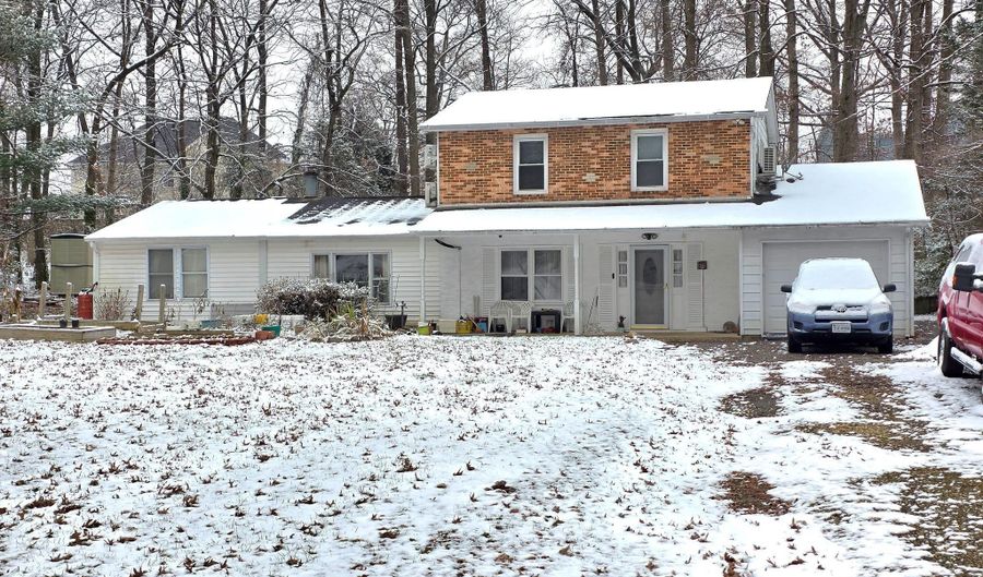 7117 JUDITH Ave, Alexandria, VA 22315 - 5 Beds, 3 Bath