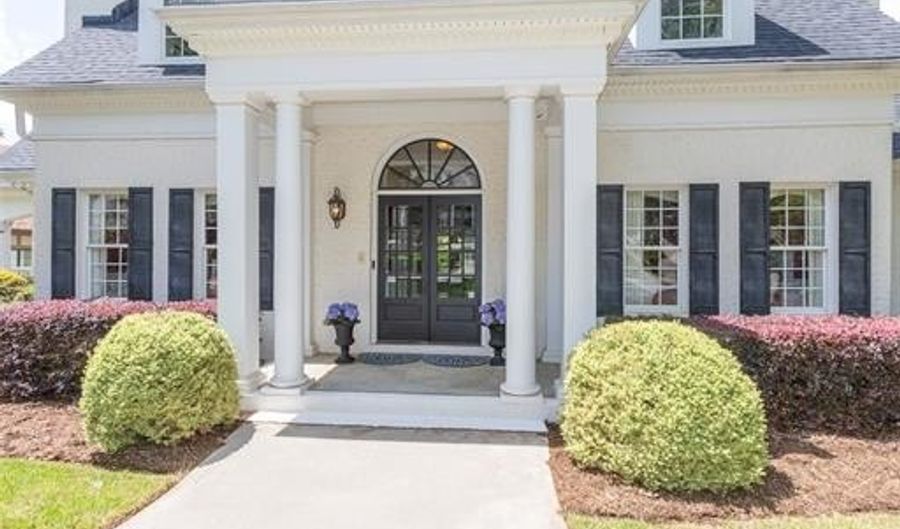 316 Avenue Of Oaks, Anderson, SC 29621 - 4 Beds, 4 Bath