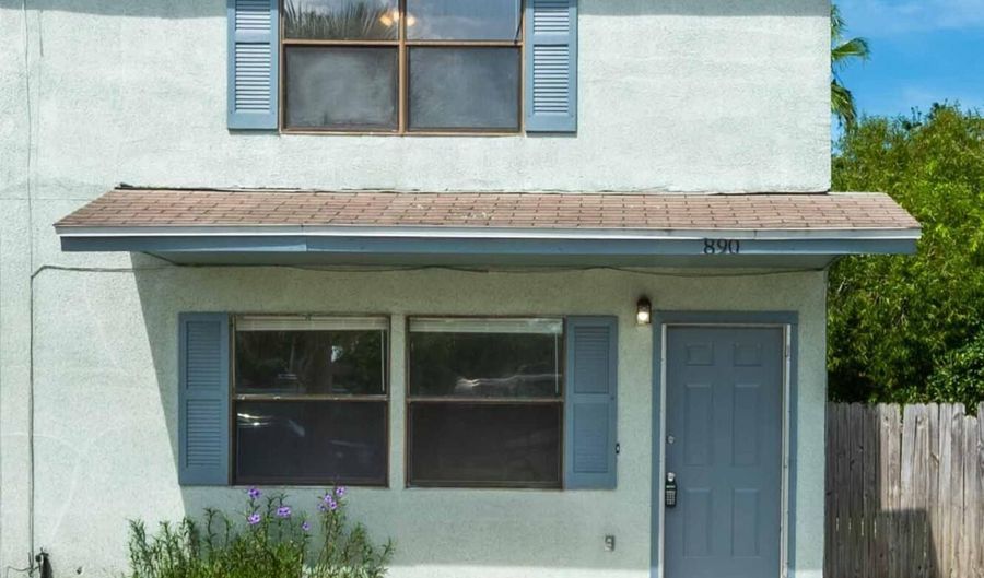 890 HIBISCUS St, Atlantic Beach, FL 32233 - 2 Beds, 2 Bath